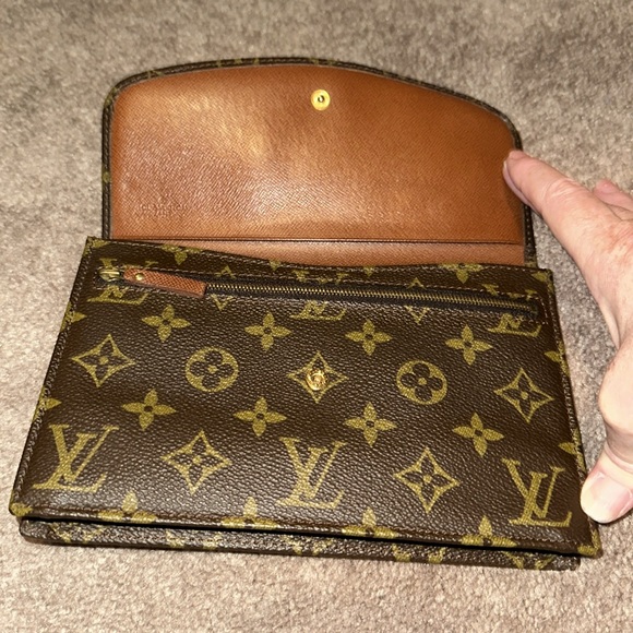 Louis Vuitton Monogram Pochette Rabat Clutch - Picture 9 of 10